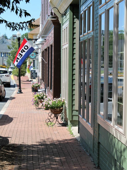 Downtown Milton is home to a variety of quaint restaurants and shops, including Milton Theater and Milton Public Library.