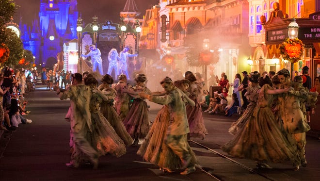 One of the highlights of the party, Mickey’s Boo-to-You Halloween Parade is packed with 175 performers.