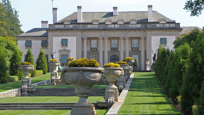 Marvel at Delaware ’ s Versailles by visiting the Nemours Estate.