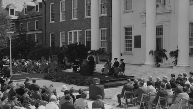 1971: SU commencement exercises were held outside, in front of Holloway Hall.