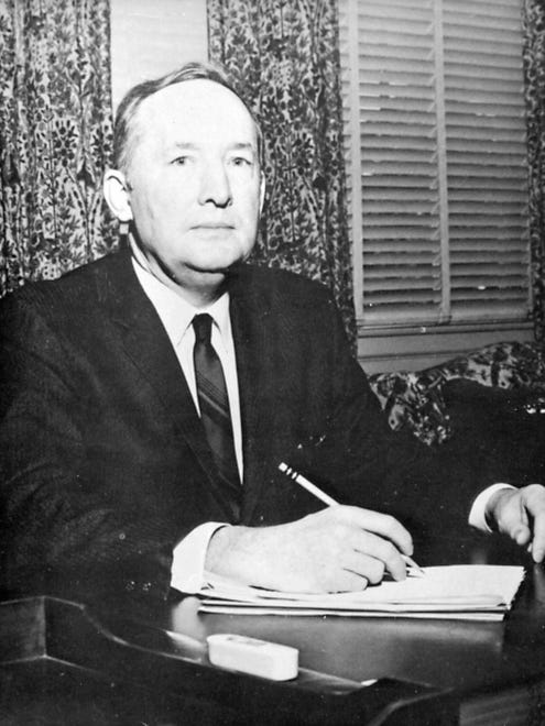 Salisbury University president W Douglas Smith.