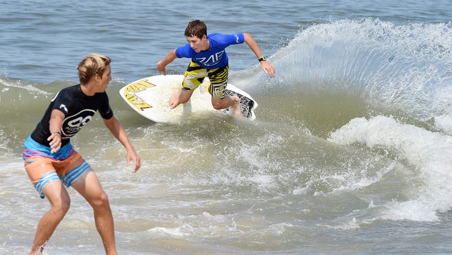 Patrick Monigle & Ross Gillan compete in the Jr.Mens Division as Dewey Beach was the site of the Zap Amateur Skimboarding World Championships held on Saturday & Sunday August 9th and 10th with over 200 competitors from around the world competing in several divisions for the honors.