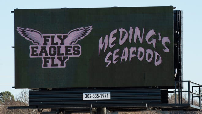 Median's Seaford sign in Milford supporting the Philadelphia Eagles in Super Bowl LLI.