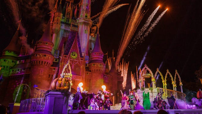 Held on the Cinderella Castle Forecourt stage, the show features favorite Disney villains including Dr. Facilier, Oogie Boogie and Maleficent, along with dancers, projections and special effects.