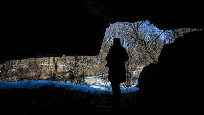 See the state's only cave in the Beaver Valley part of the First State National Historic Park. 
www.delawareonline.com/story/life/2018/08/24/delawares-only-cave-small-wonder-itself-just-56-feet-long/1088616002/