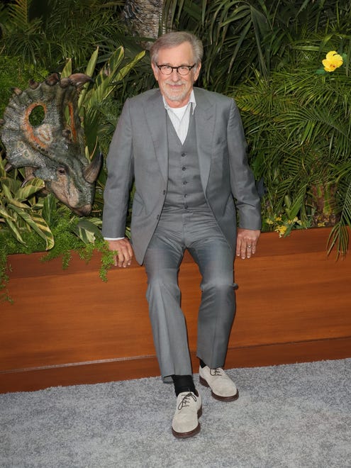 Steven Spielberg, who directed the original 1993 film and served as a producer of "Fallen Kingdom," attended the premiere with his father, who he introduced to plenty of actors on the carpet.