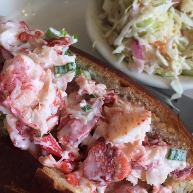 Henlopen City Oyster House in Rehoboth Beach serves a terrific lobster roll at lunch and dinner. The sandwich has chunks of lobster, mayonnaise and scallions and is served on a toasted roll. The sandwich comes with a side that can include coleslaw or French fries.