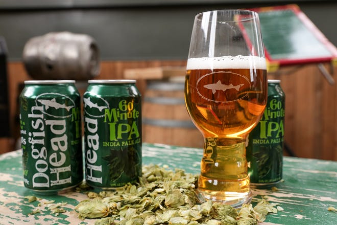 Dogfish Head ' s 60 Minute IPA, a Dogfish staple since 2003, is made with Northwest hops and boiled for a full hour.