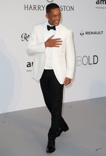 Will Smith attends the Cinema Against AIDS amfAR gala 2017 held at the Hotel du Cap, Eden Roc in Cap d ' Antibes, France, on May 25, 2017, during the 70th annual Cannes Film Festival.