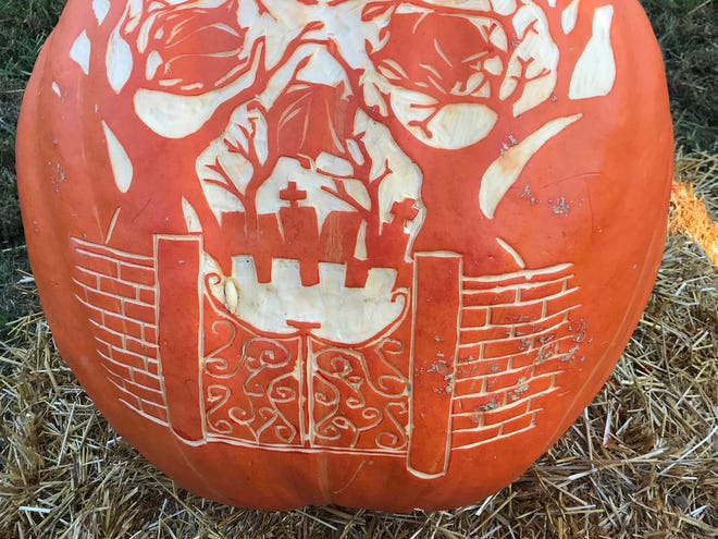 This elegant design earned an honorable mention for Best Overall for  Joe, Dione Suto and Claire Suto and Arthur Cordivano at the 2018 Great Pumpkin Carve in Chadds Ford, Pennsylvania.