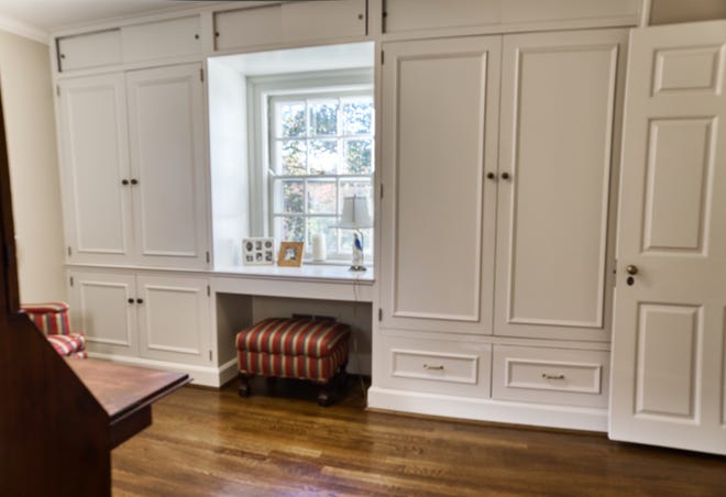 A dressing room serves as the entry to the master bedroom at 2 Alapocas Drive.