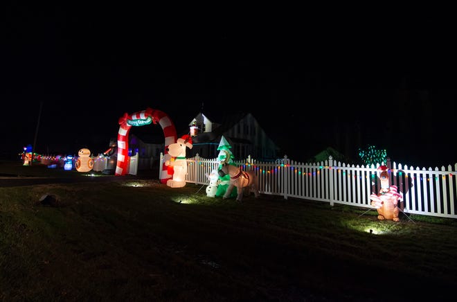 Christmas light display at 12891 Coastal Hwy in Milton.