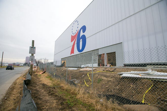 Construction delays have pushed the Delaware Blue Coats’ opening game in the new 76ers Fieldhouse to Jan. 23.