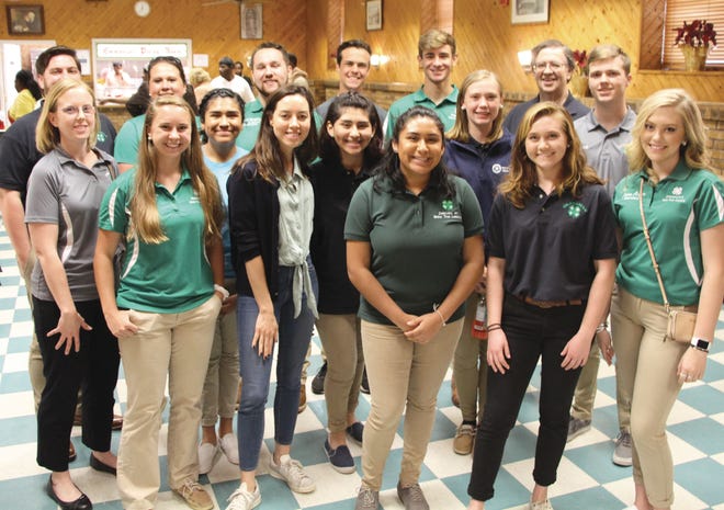Members of Delaware 4-H with actress Aubrey Plaza at the Ministry of Caring's Emmanuel Dining Room in Wilmington.