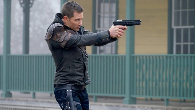 "Killjoys" (Syfy): Three bounty hunters (including Luke Macfarlane) collect people or property in a celestial system called The Quad.