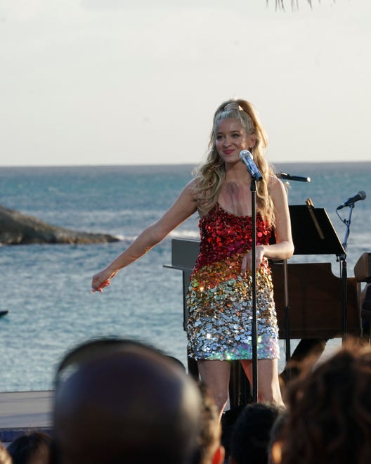 Margie Mays performs in Hawaii during the "American Idol" showcase round.