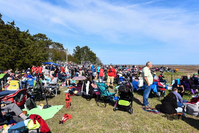 A crowd of hundreds gathered at the NASA Wallops Island visitor center during the NG-11 rocket launch on Wednesday, April 17, 2019.